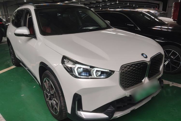 BMW iX1 2023 — 3