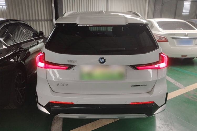BMW iX1 2023 — 5