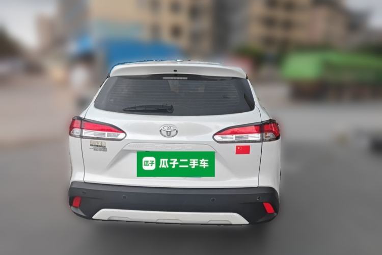 Toyota Corolla Cross 2023 — фото 3