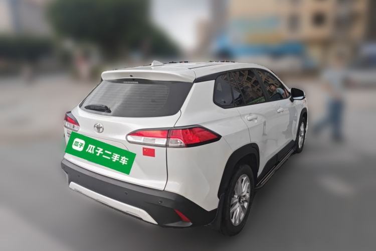 Toyota Corolla Cross 2023 — фото 4