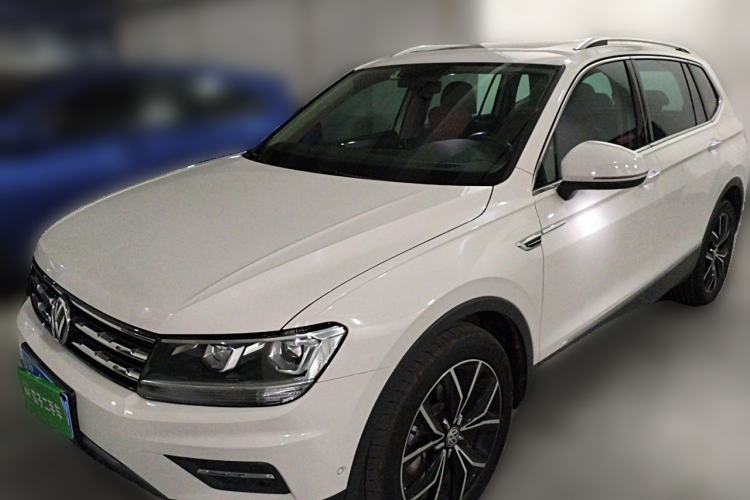 Volkswagen Tiguan L 2020 — фото 1