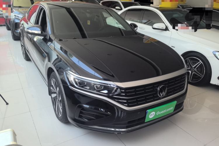 Volkswagen Passat 2023 — 4