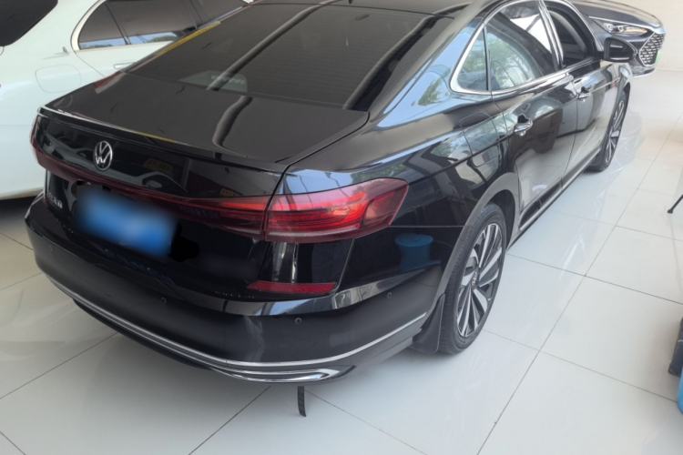 Volkswagen Passat 2023 — 5