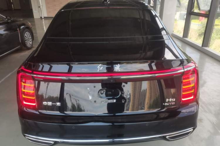 Hongqi H9 2025 — 5