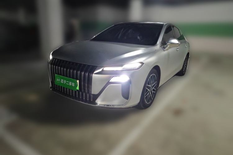 Roewe M7 2025 — фото 1