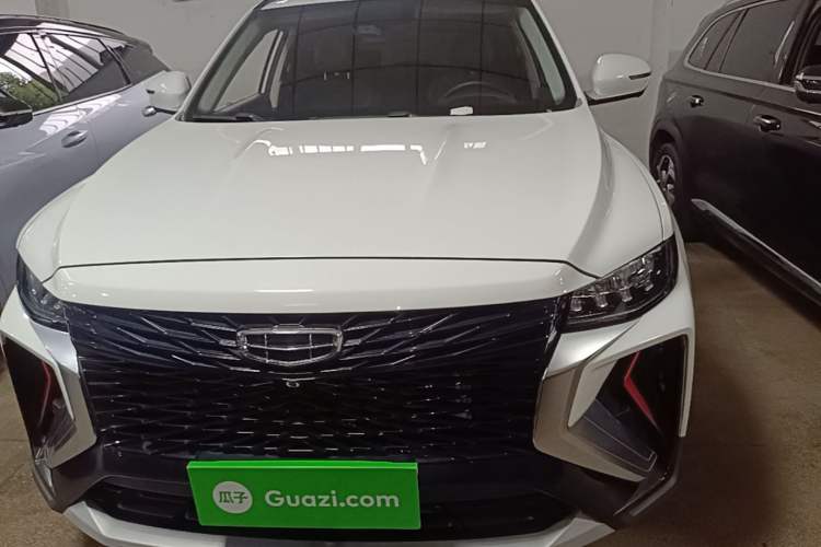 Geely Emgrand X7 2022 — 2