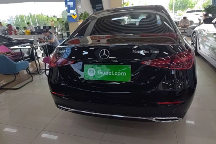 Mercedes-Benz C 260 L 2025 — 5