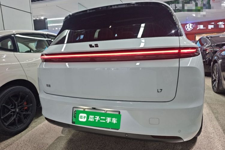 Li Auto L7 2023 — 5