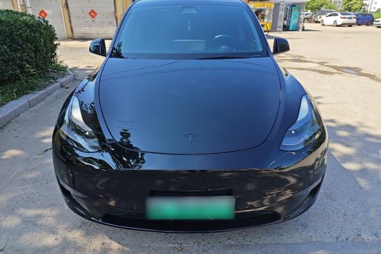Tesla Model Y 2021 — 2
