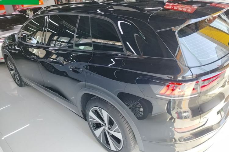 Volkswagen ID.6 X 2023 — 4