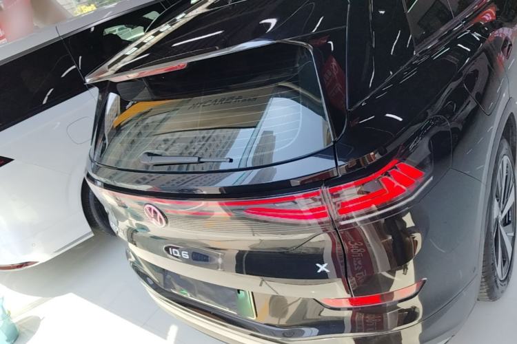 Volkswagen ID.6 X 2023 — 5
