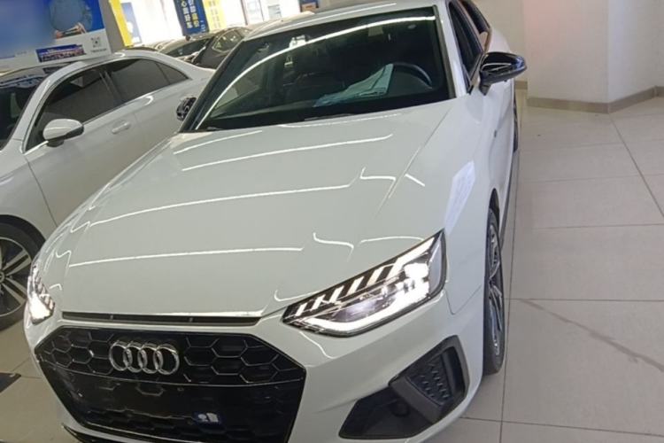 Audi A4 2023 — 2