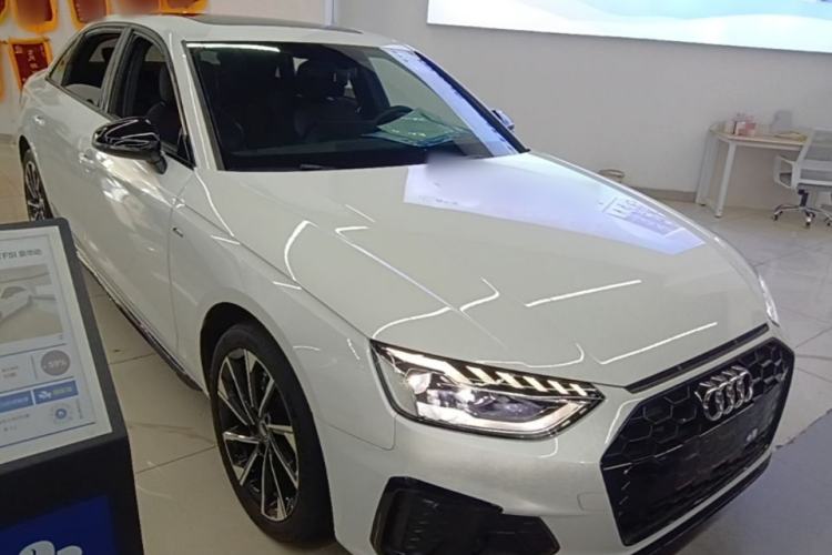 Audi A4 2023 — 3