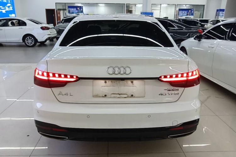 Audi A4 2023 — 5