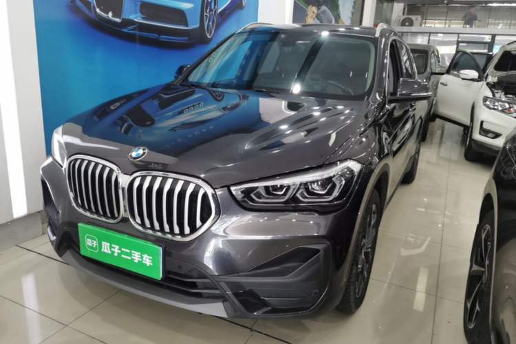 BMW X1 2022 — фото 1