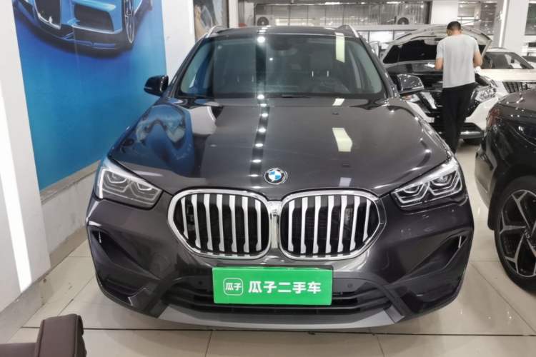 BMW X1 2022 — фото 2
