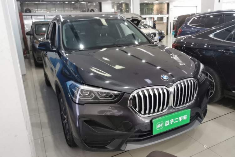BMW X1 2022 — фото 3