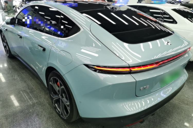 NIO ET5 2024 — 4