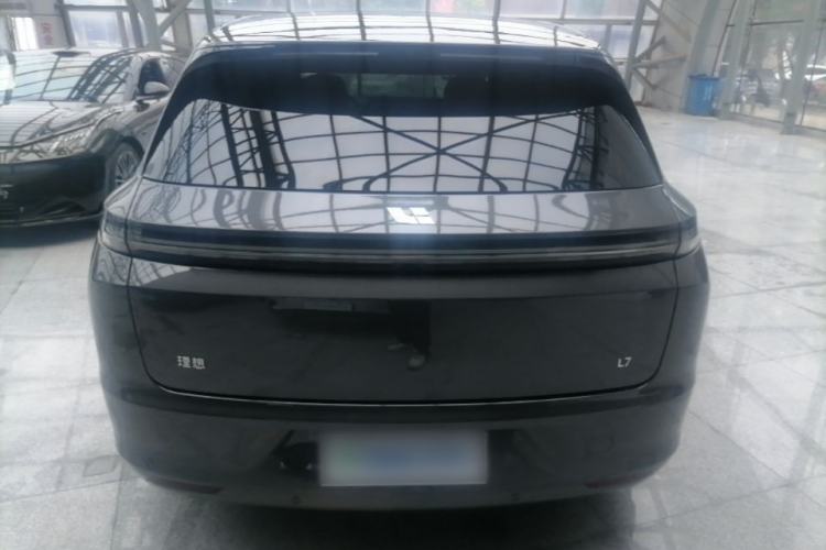 Li Auto L7 2023 — 5