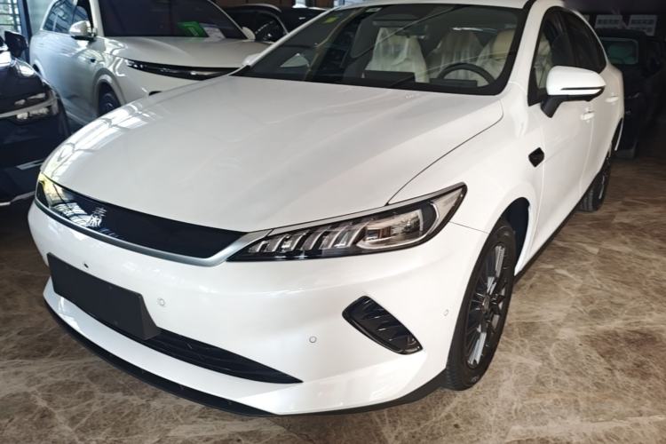 BYD Qin Plus 2025 — фото 1