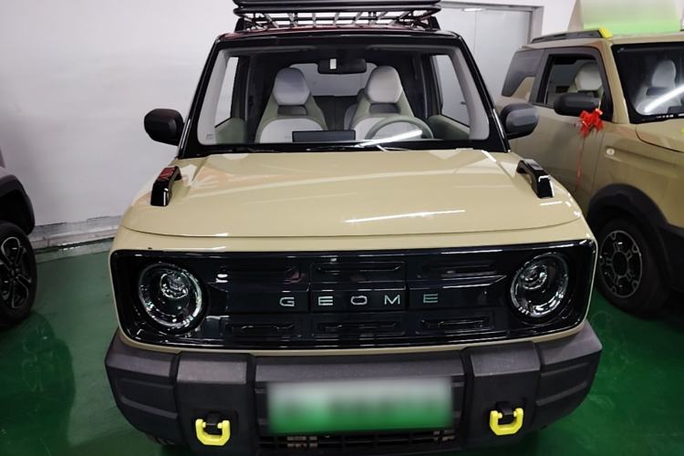 Geely Panda 2025 — 2