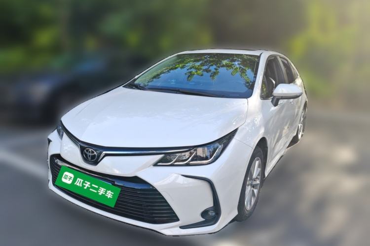 Toyota Corolla 2022 — фото 1