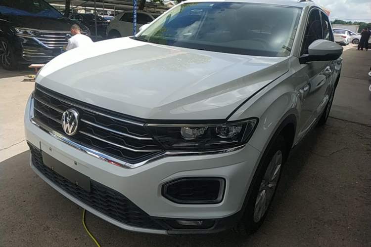Volkswagen T-ROC 2020 — фото 1