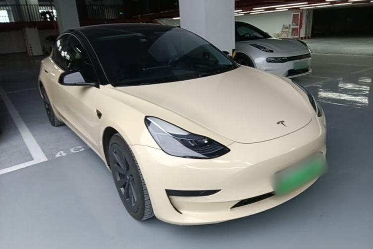 Tesla Model 3 2022 — 3