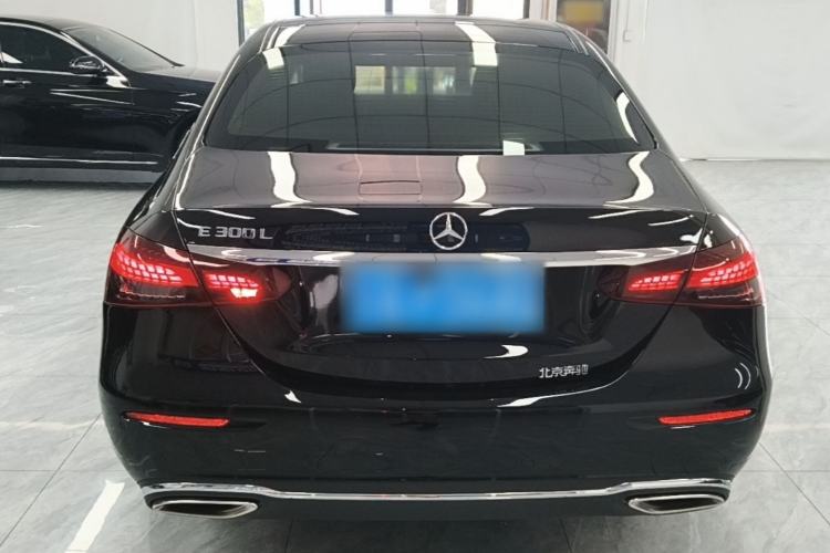 Mercedes-Benz E 300 L 2023 — 5