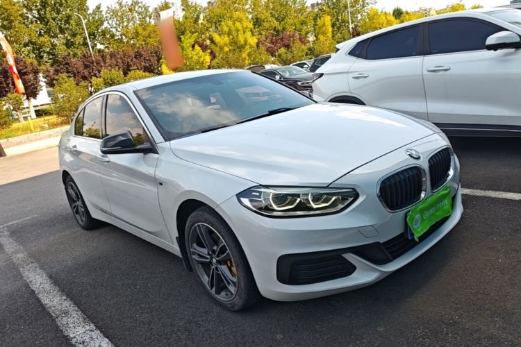 BMW 120i 2020 — фото 3