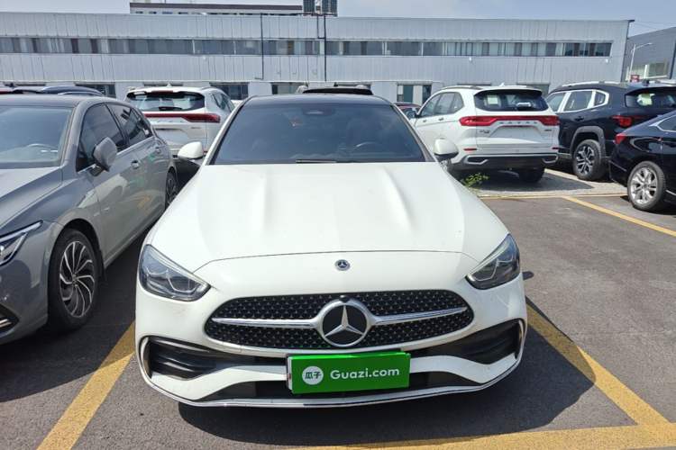 Mercedes-Benz C 260 L 2024 — 2