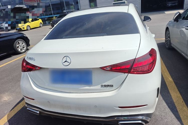 Mercedes-Benz C 260 L 2024 — 5
