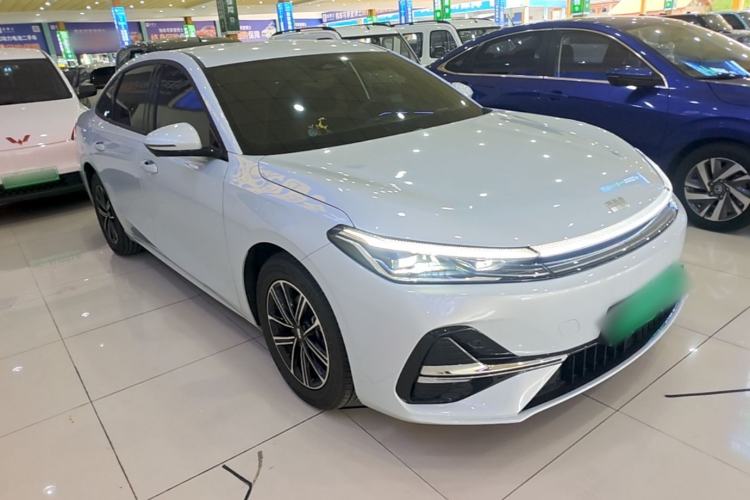 Geely Galaxy A7 2025 — фото 3