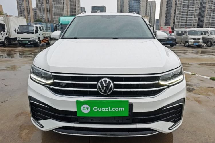 Volkswagen Tiguan L 2022 — фото 2