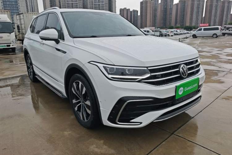 Volkswagen Tiguan L 2022 — фото 3
