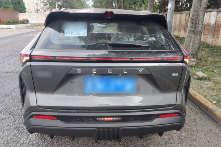 Geely Emgrand X7 Sport 2026 — фото 5