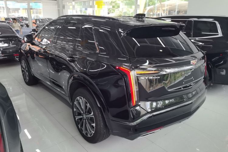 Cadillac XT5 2025 — фото 4