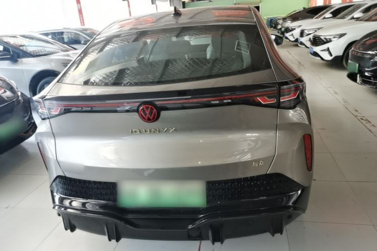 Volkswagen ID.UNYX 2024 — 5