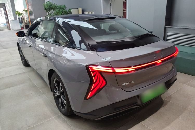 Hongqi EH7 2024 — 4