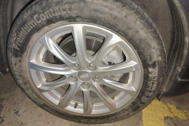 Cadillac XT4 2020 — 2