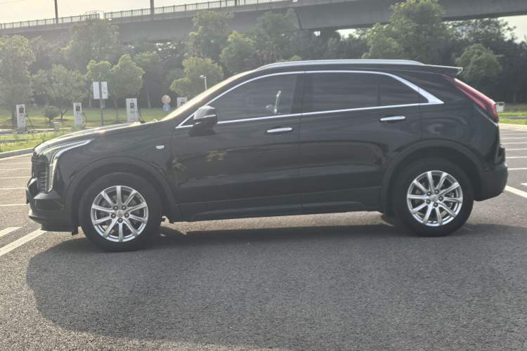 Cadillac XT4 2020 — 5