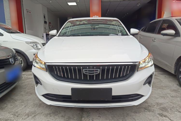 Geely Emgrand 2022 — 2