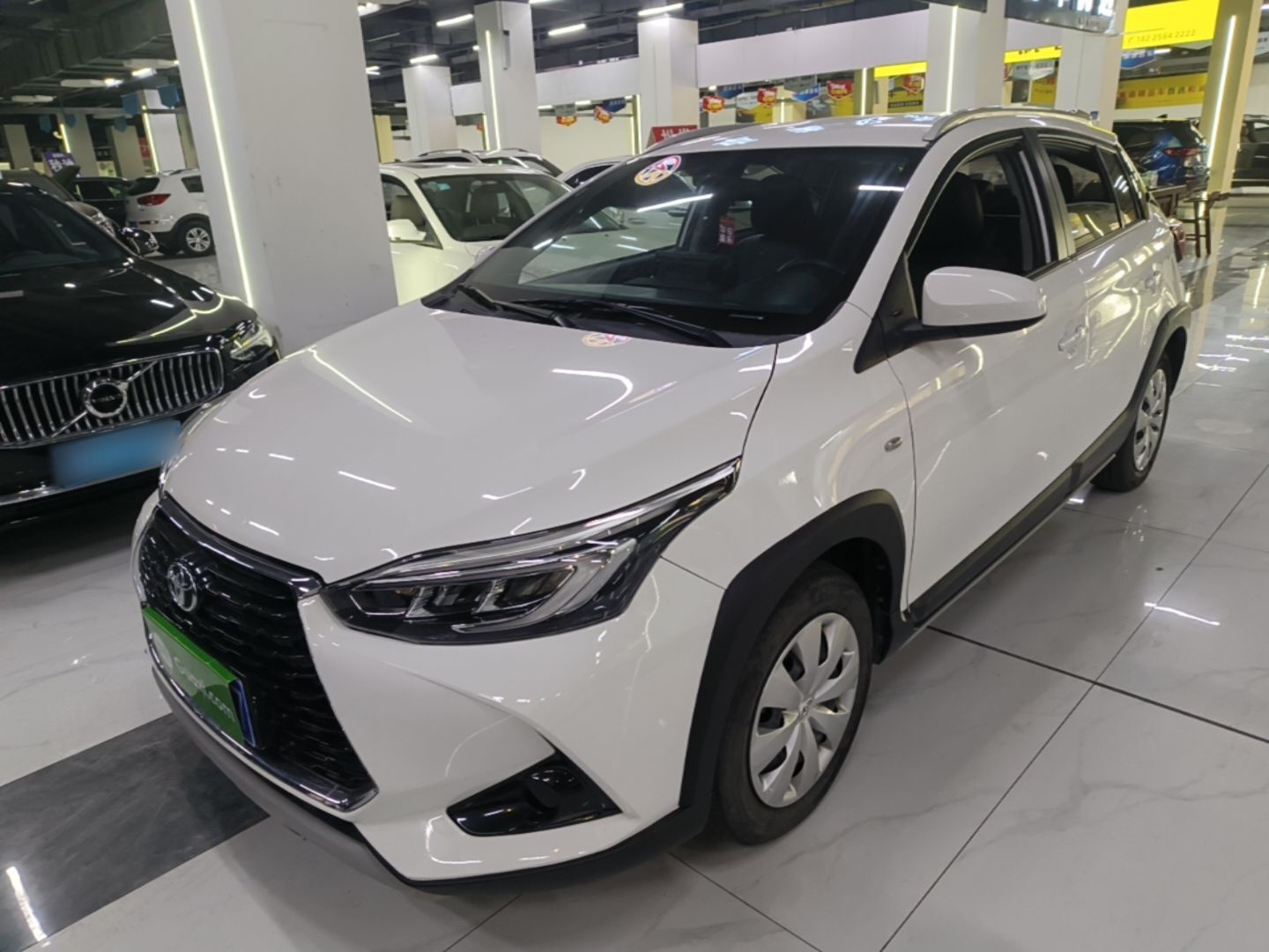 Toyota Yaris 2021 — фото 1