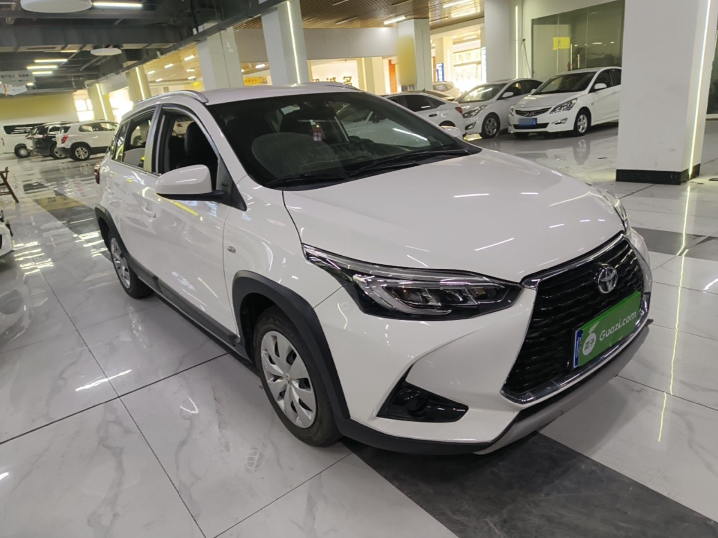 Toyota Yaris 2021 — фото 3