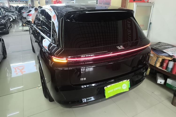 Li Auto L8 2023 — 4