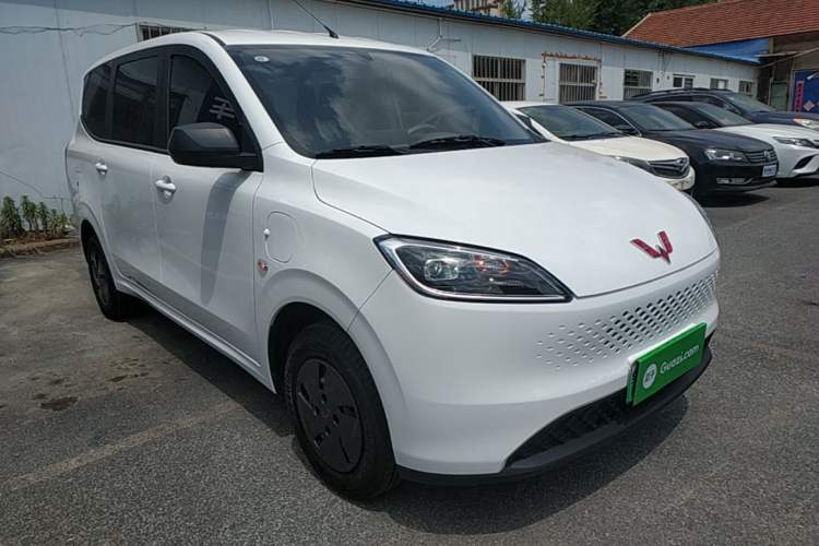Wuling Hongguang 2025 — 3