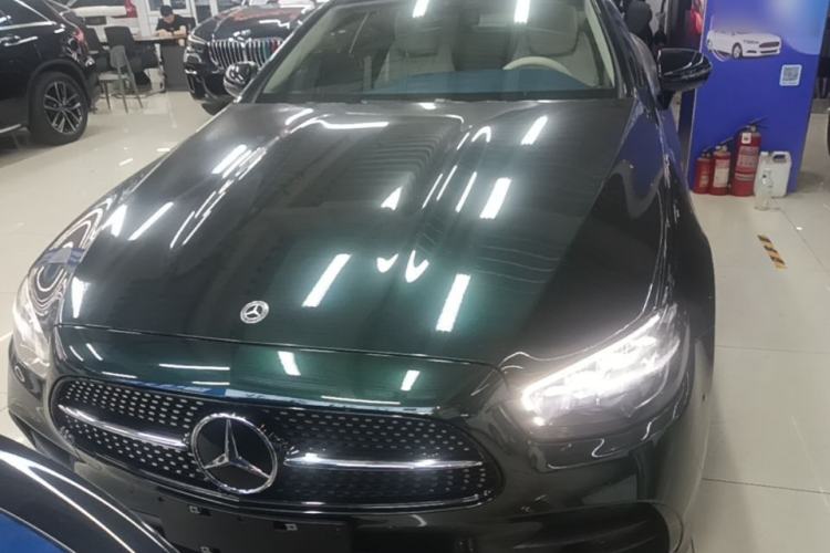 Mercedes-Benz E 260 2023 — 2