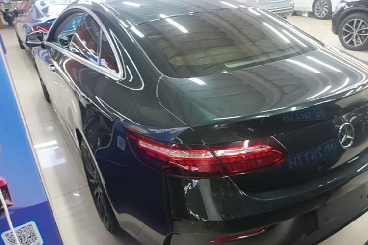 Mercedes-Benz E 260 2023 — 4