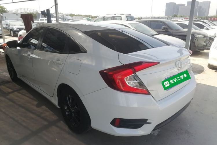 Honda Civic 2019 — 4
