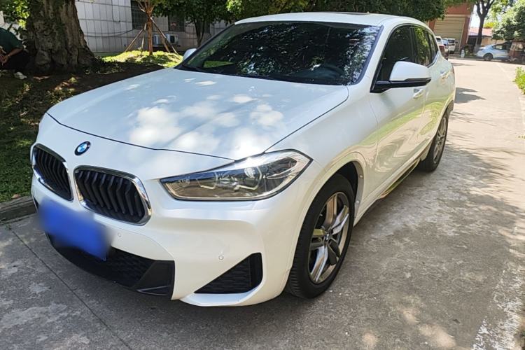 BMW X2 2021 — фото 1